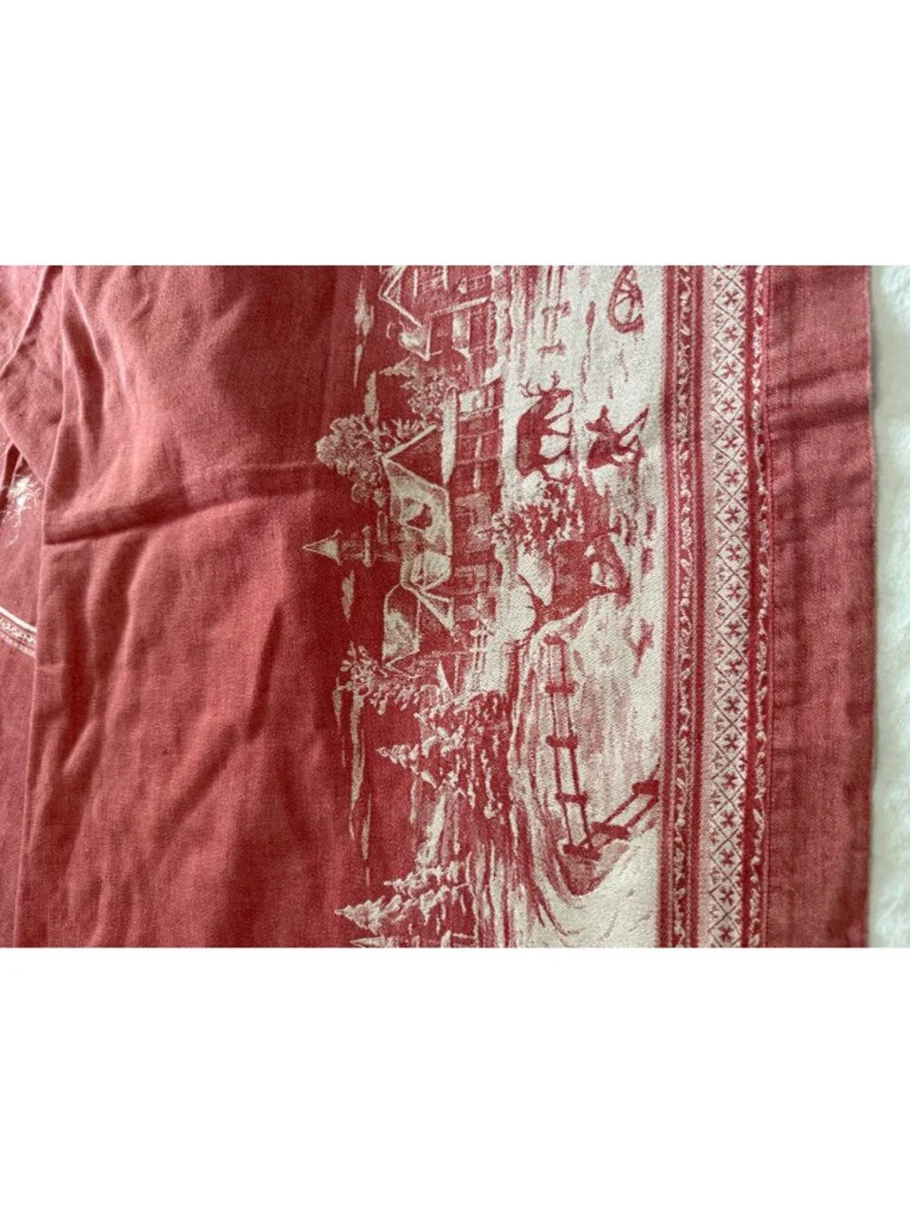Williams Sonoma Red White Night Before Christmas Tablecloth 68